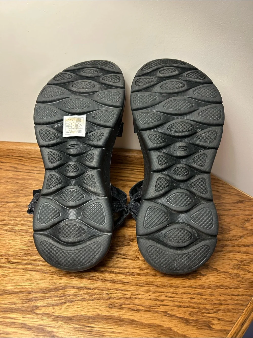 Skechers Black Goga Mat Strappy Sport Sandals